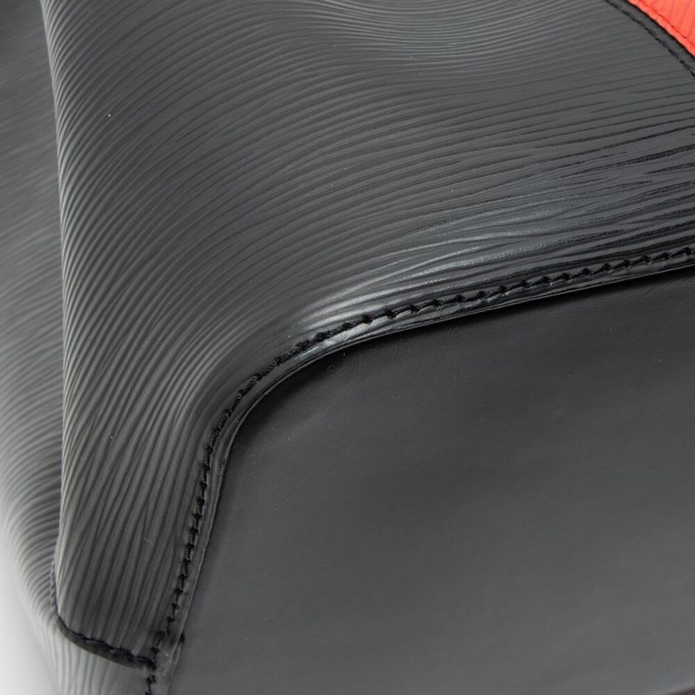 Louis Vuitton Epi Leather Stripes Neonoe Shoulder Bag - Picture 15 of 15